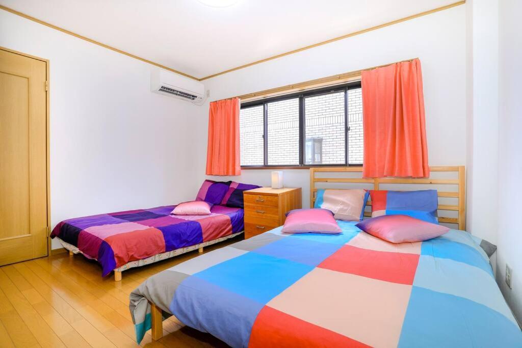 鶴橋駅徒歩2分 トイレ浴室複数あり3階建て一軒家車庫付き Apartment Осака Екстериор снимка