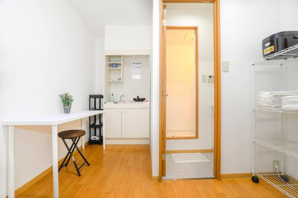 鶴橋駅徒歩2分 トイレ浴室複数あり3階建て一軒家車庫付き Apartment Осака Екстериор снимка