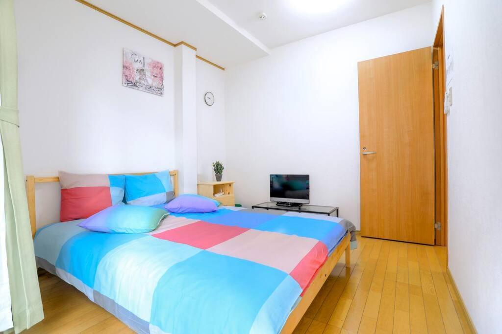 鶴橋駅徒歩2分 トイレ浴室複数あり3階建て一軒家車庫付き Apartment Осака Екстериор снимка