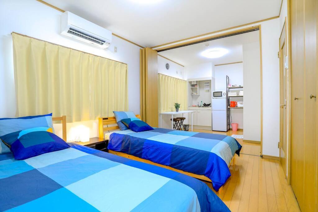 鶴橋駅徒歩2分 トイレ浴室複数あり3階建て一軒家車庫付き Apartment Осака Екстериор снимка